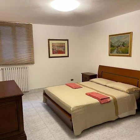 Appartamento 2 Camere Da Letto Con Parcheggio Privato E Barbecue דירה *