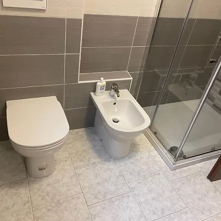 Appartamento 2 Camere Da Letto Con Parcheggio Privato E Barbecue Carnago