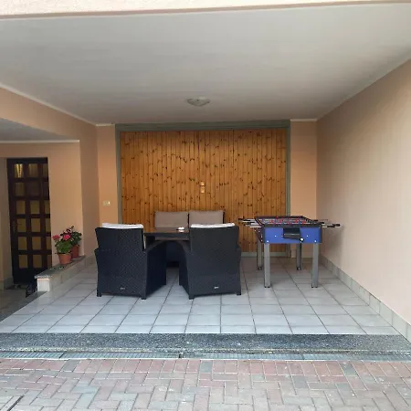 Appartamento 2 Camere Da Letto Con Parcheggio Privato E Barbecue *